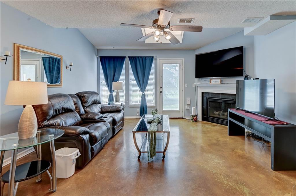 8112 N Lawn Avenue Property Photo 12