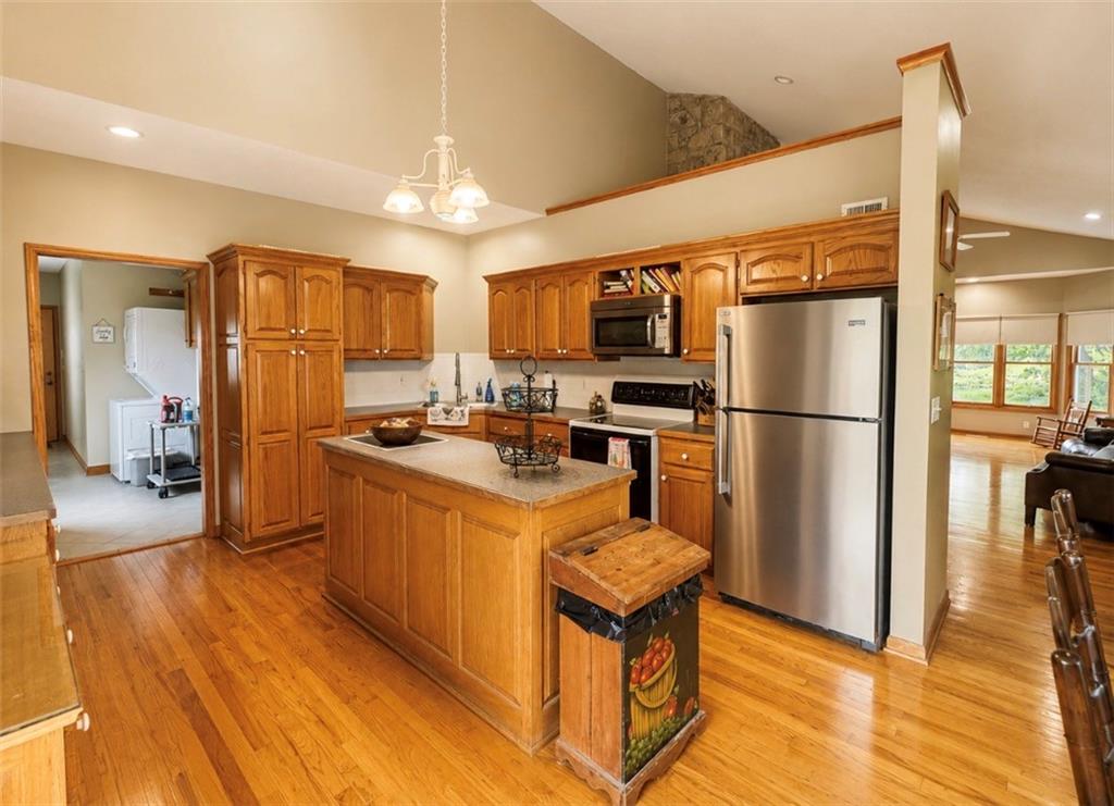 24372 243rd Street Property Photo 7