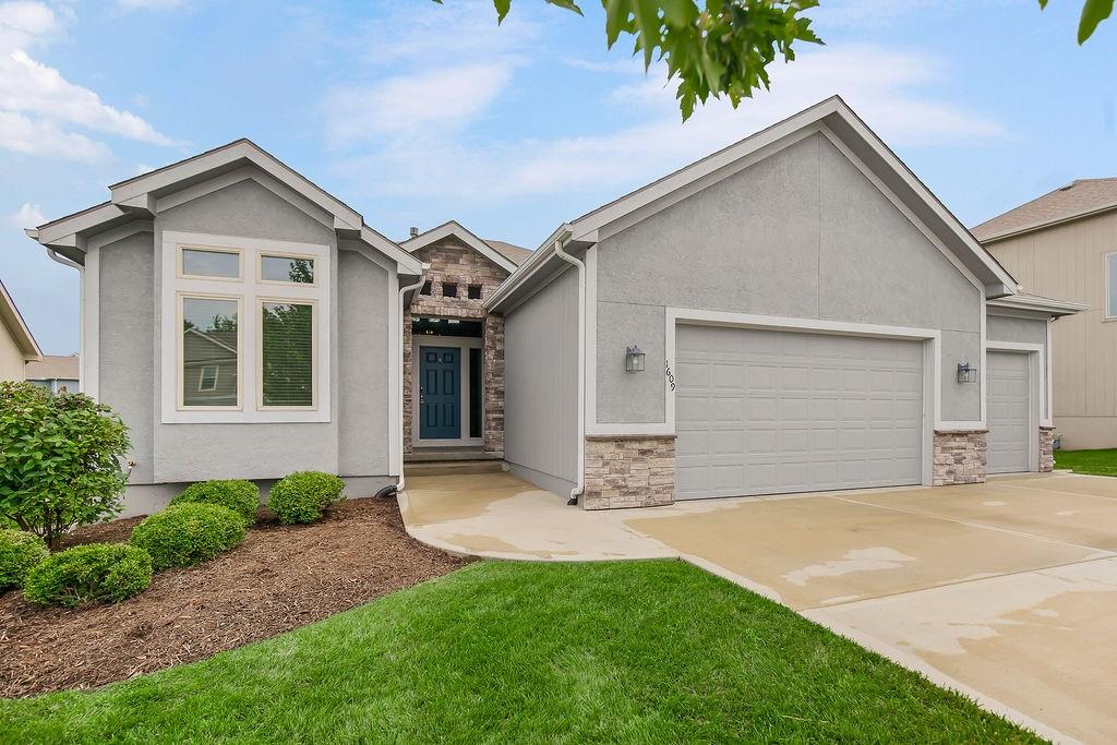 1609 Shadow Drive Property Photo 2