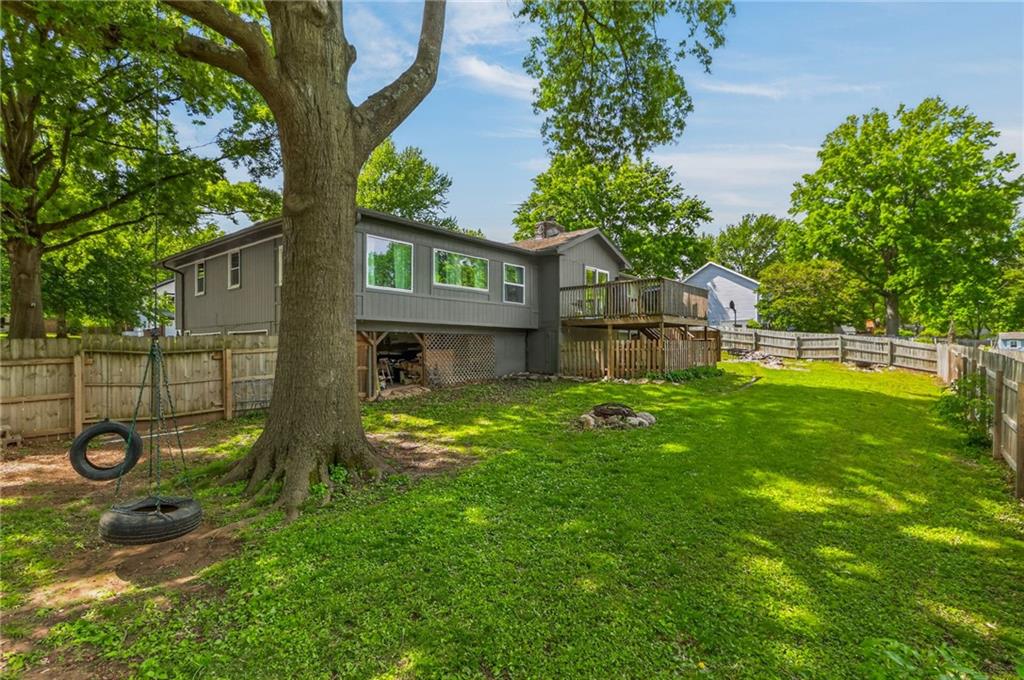 1524 Oxford Court Property Photo 5