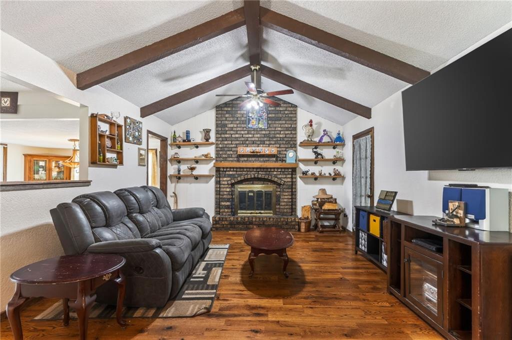1524 Oxford Court Property Photo 15