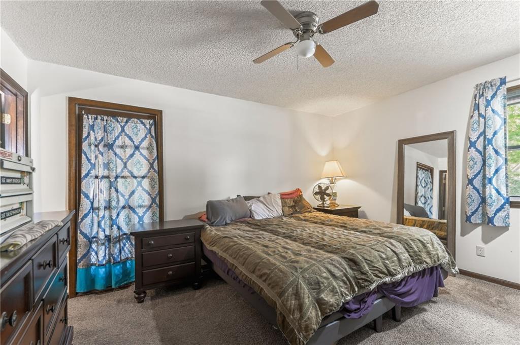 1524 Oxford Court Property Photo 25