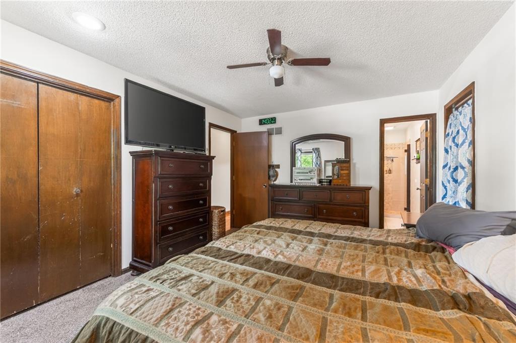 1524 Oxford Court Property Photo 27