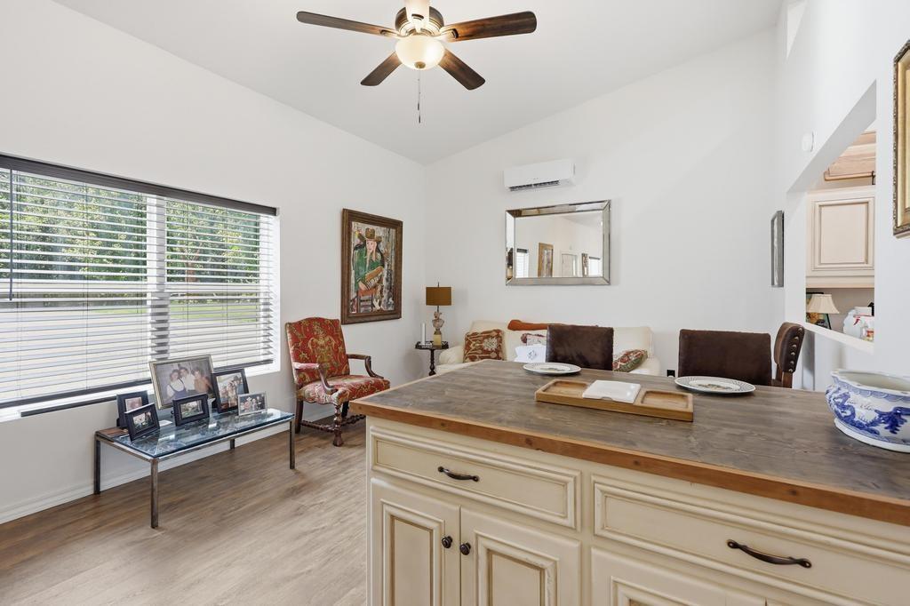 4585 Esquire Lane Property Photo 4