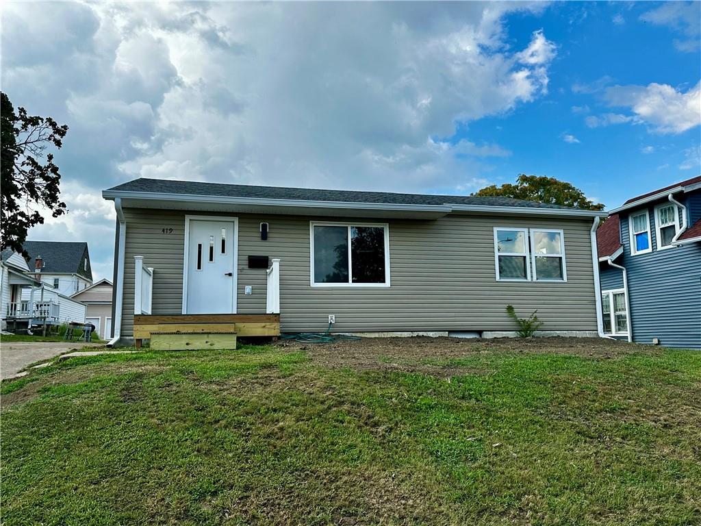419 E 3rd Street Property Photo 1