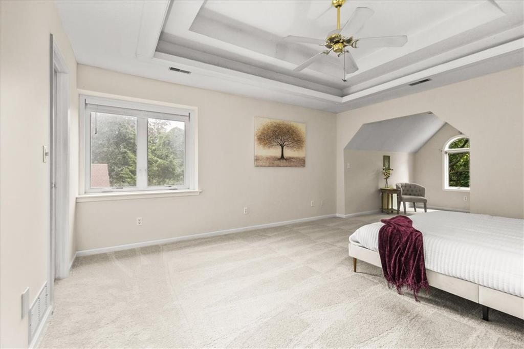 2823 S Stoneridge Drive Property Photo 15