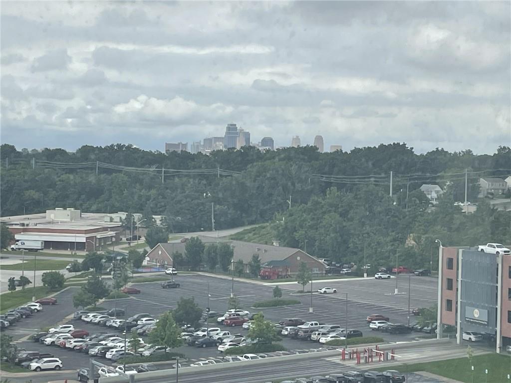 3838 Rainbow Boulevard Property Photo 12