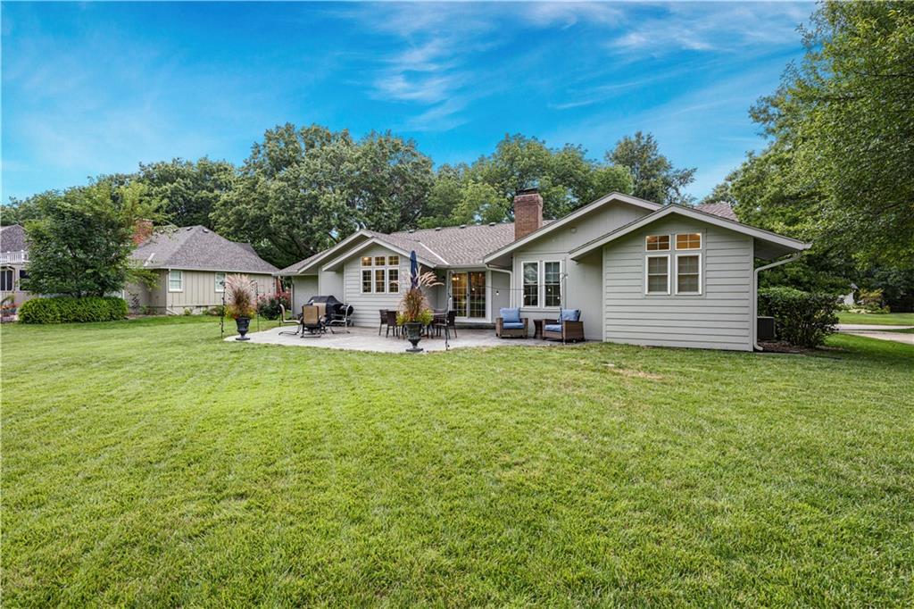 12730 Overbrook Road Property Photo 10