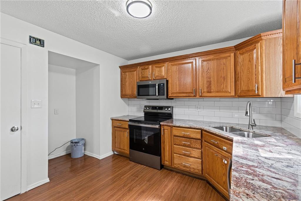 8033 Ne San Rafael Drive Property Photo 10