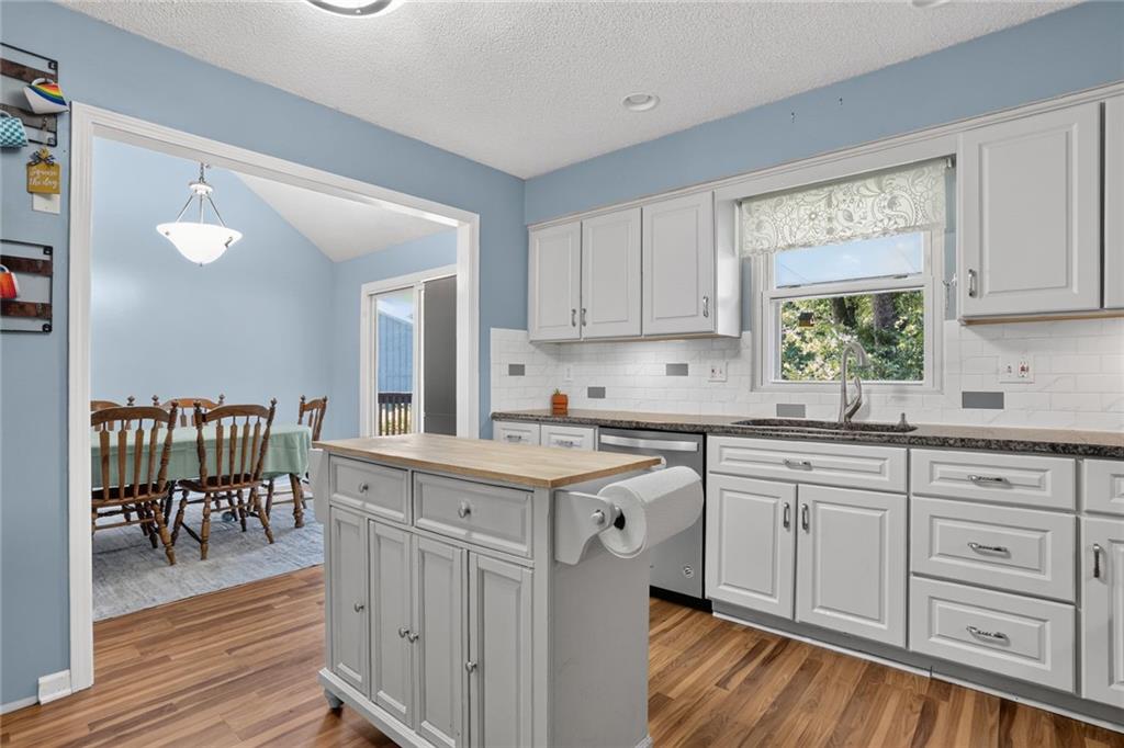 11603 W 77th Street Property Photo 6