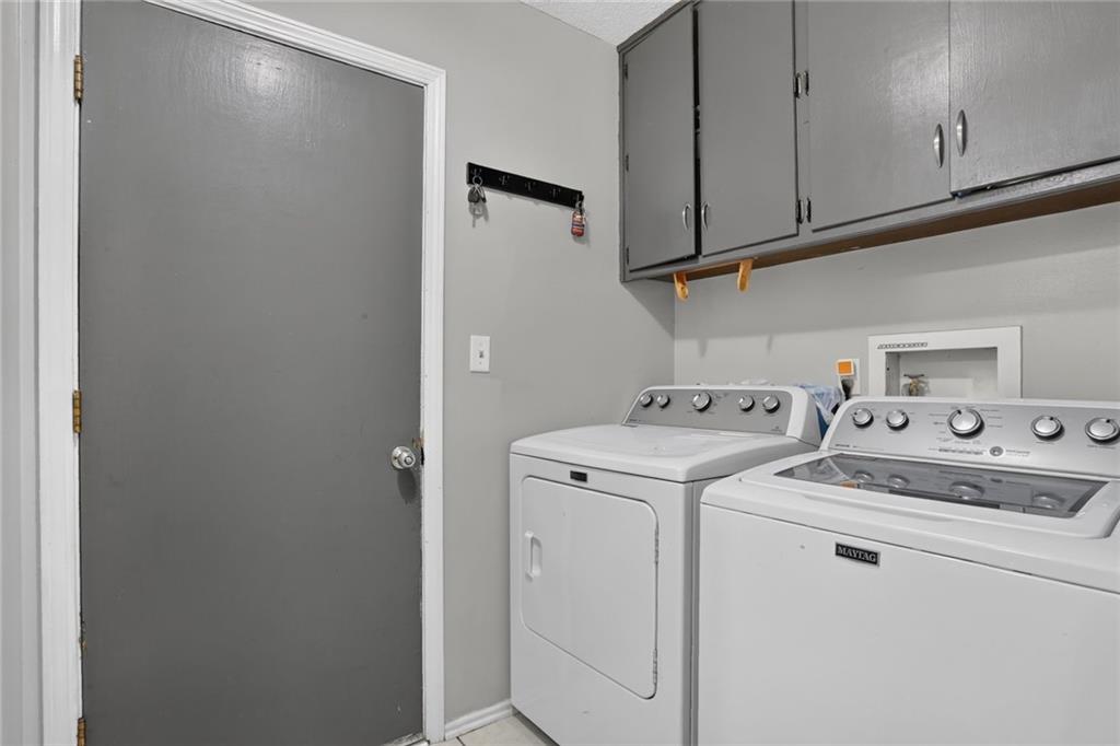 11603 W 77th Street Property Photo 8