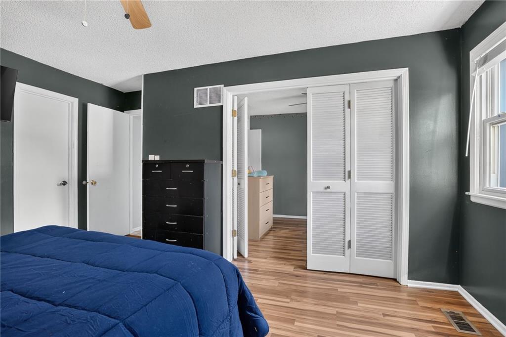 11603 W 77th Street Property Photo 10
