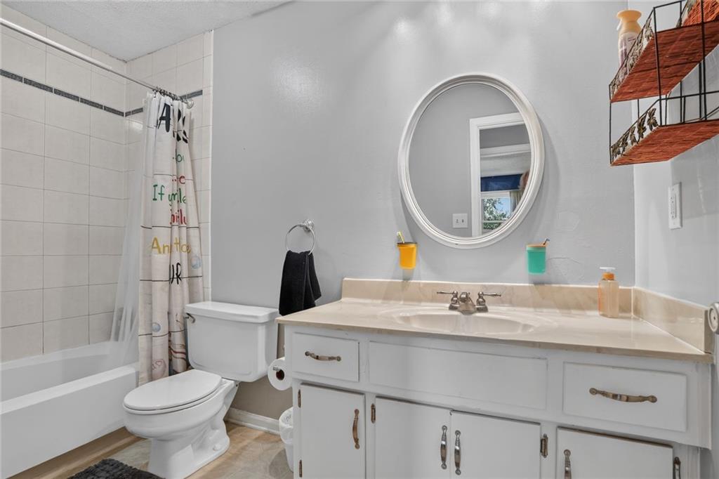 11603 W 77th Street Property Photo 16