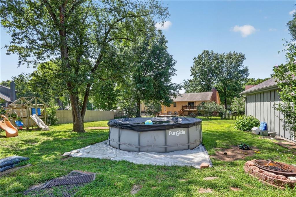 11603 W 77th Street Property Photo 23