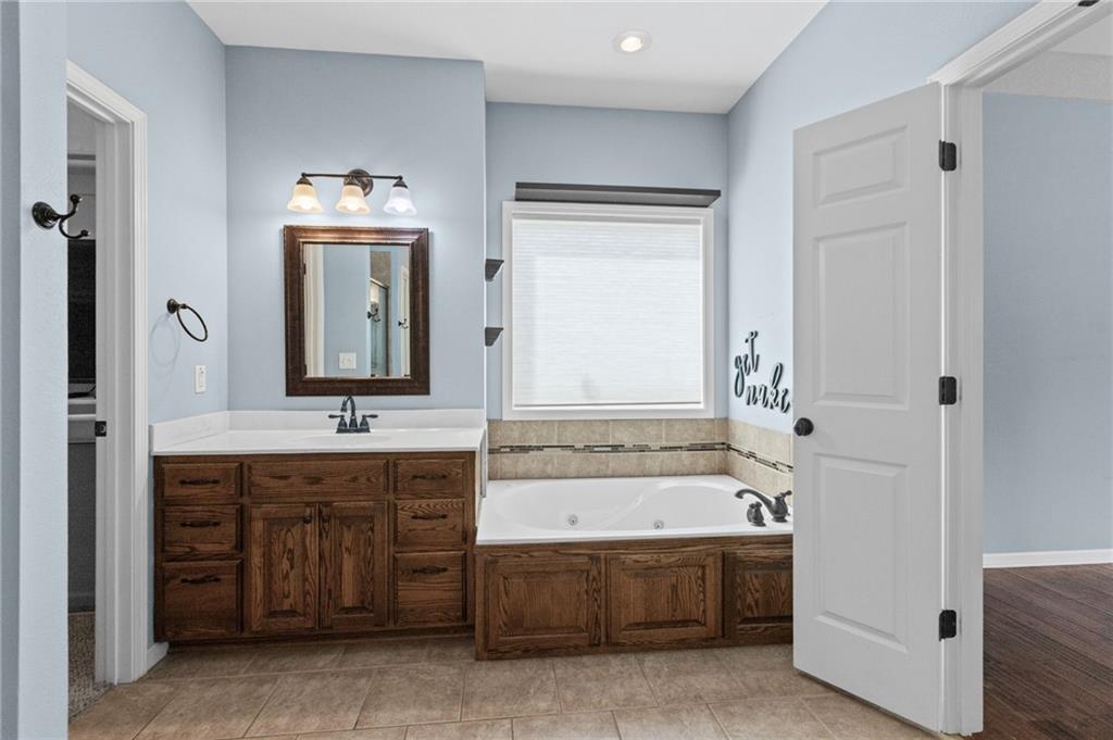 564 Nw 41 Road Property Photo 30