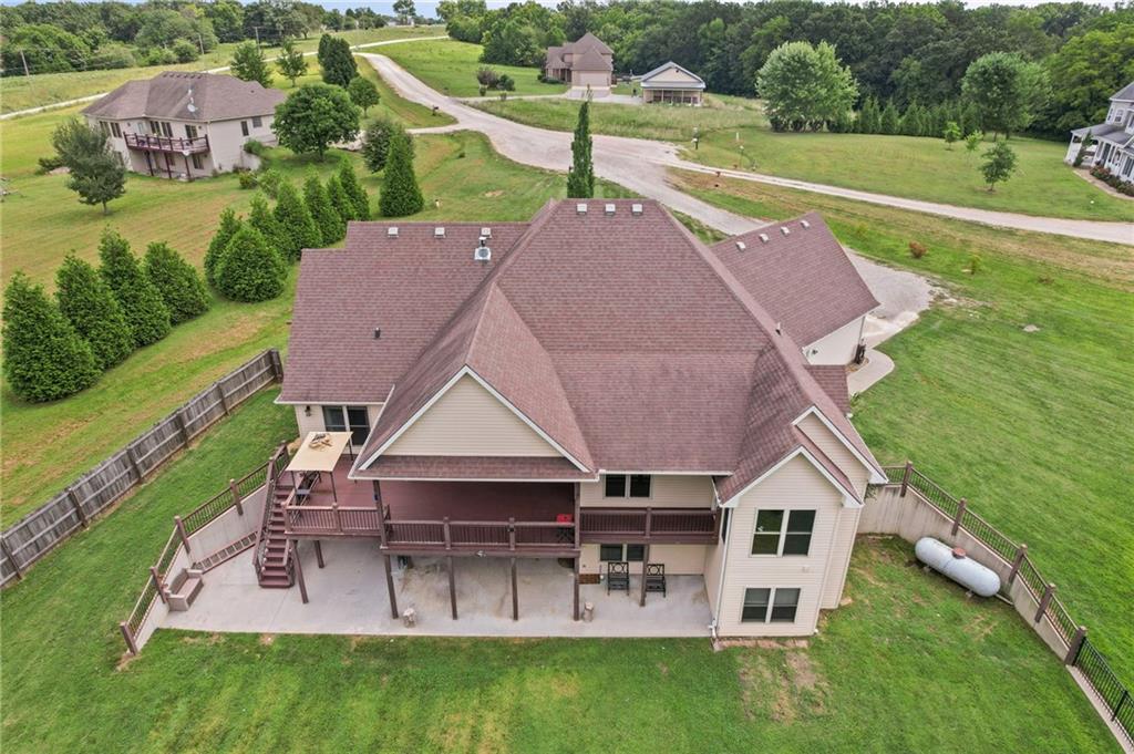 564 Nw 41 Road Property Photo 48