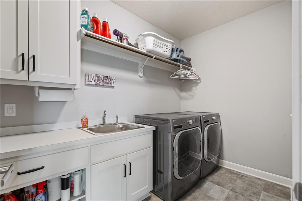 7715 N Wallace Avenue Property Photo 38