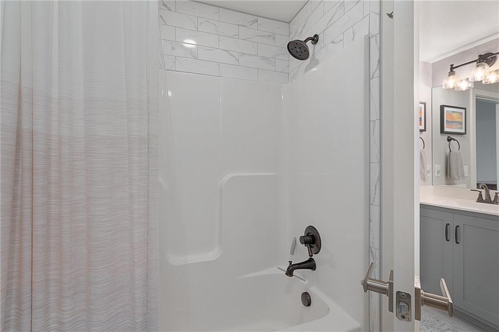 7715 N Wallace Avenue Property Photo 52