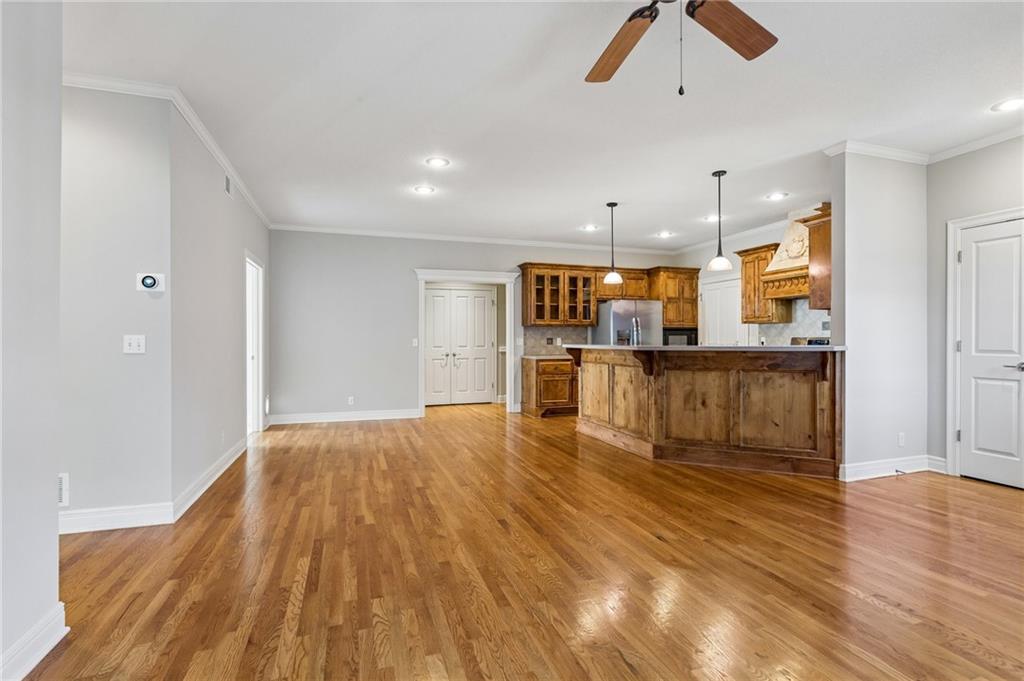 11575 S Bell Court Drive#104 Drive Property Photo 4