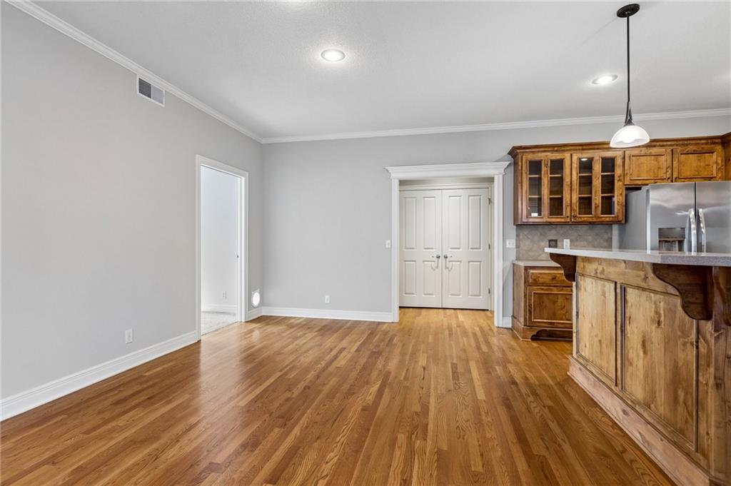 11575 S Bell Court Drive#104 Drive Property Photo 6