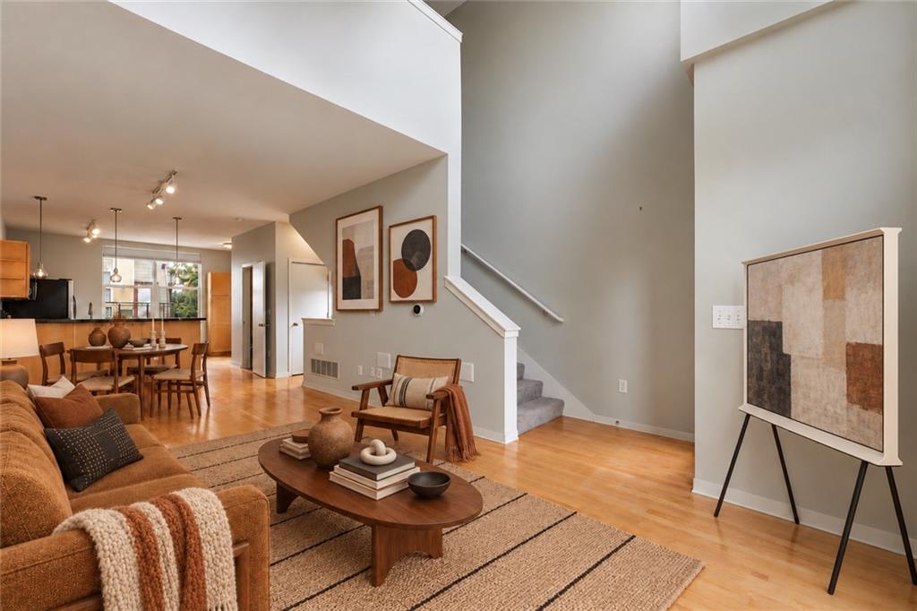 4577 Madison Avenue Property Photo 2
