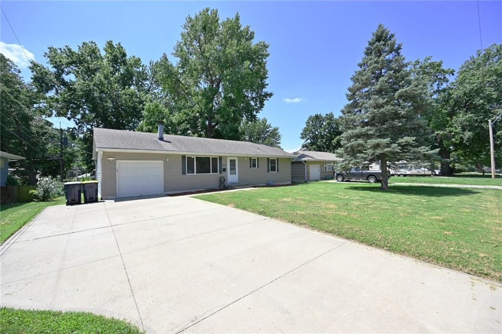 4505 E 112th Street Property Photo 2