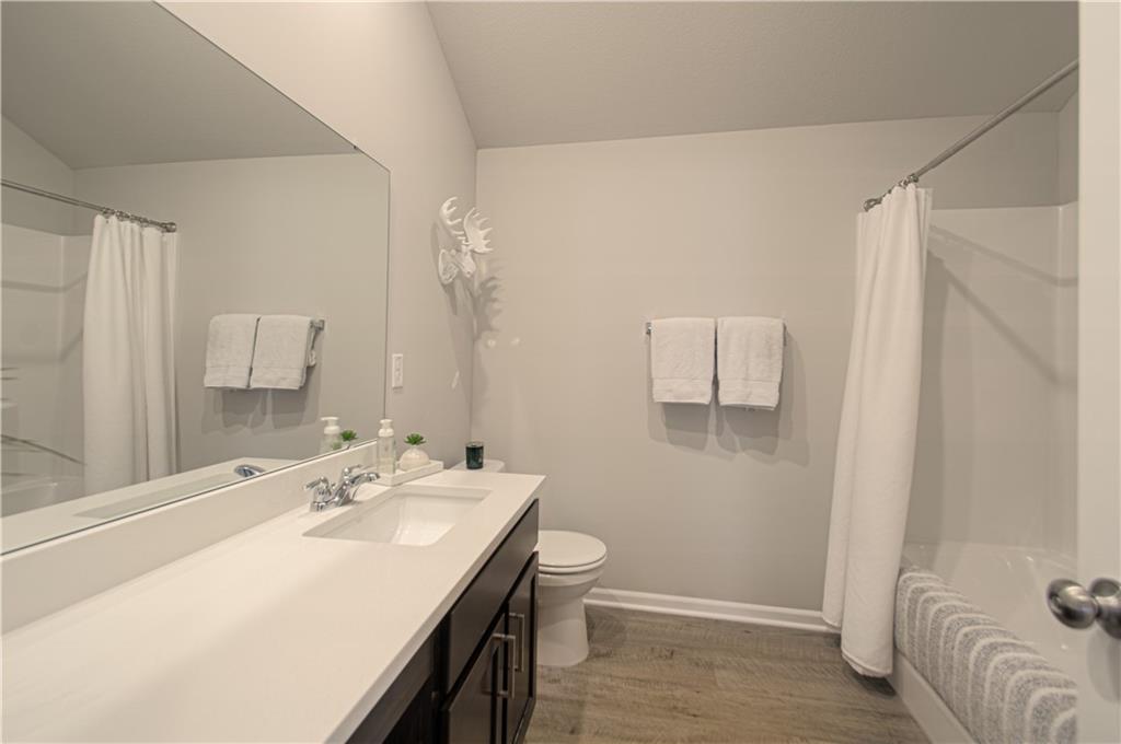 20322 W 193rd Lane Property Photo 16