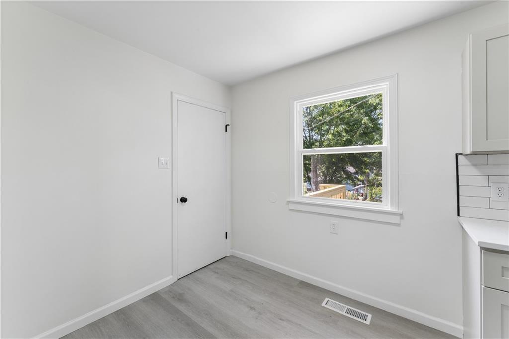 1211 Ne 67th Place Property Photo 11