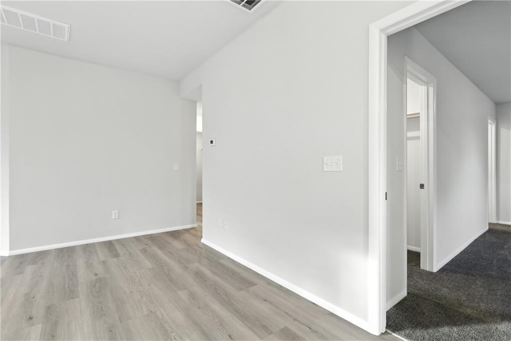 428 Valley View Drive Property Photo 8