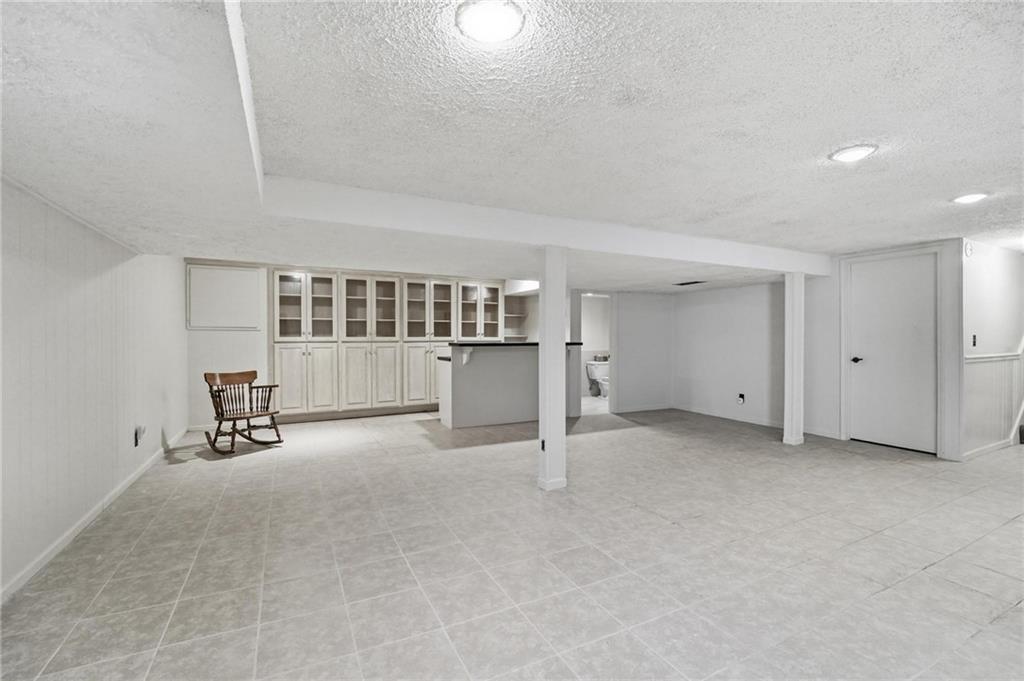 8001 Walker Avenue Property Photo 47