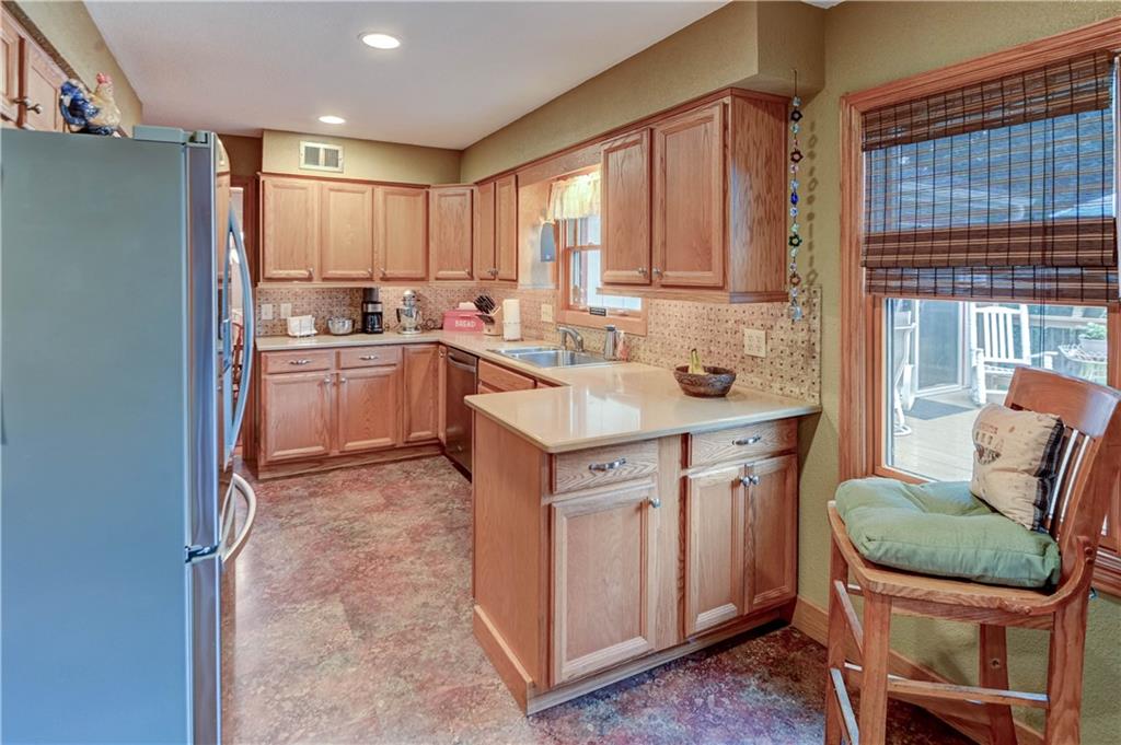 4644 Blue Ridge Boulevard Property Photo 12