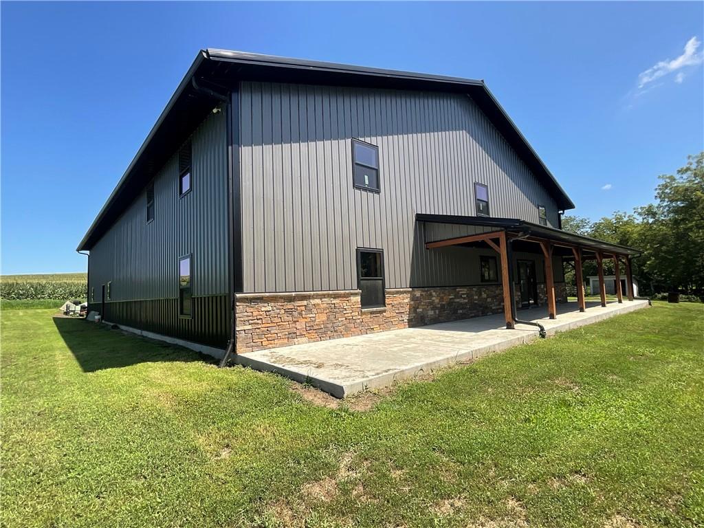 19383 Bottomview Road Property Photo 8