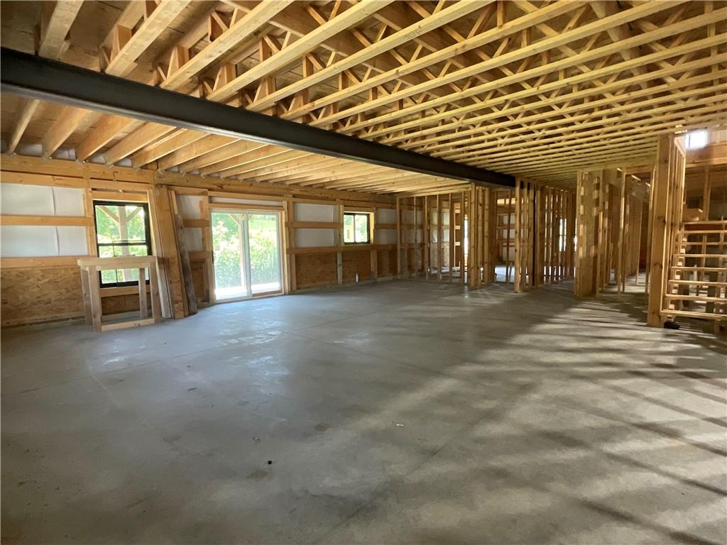 19383 Bottomview Road Property Photo 11