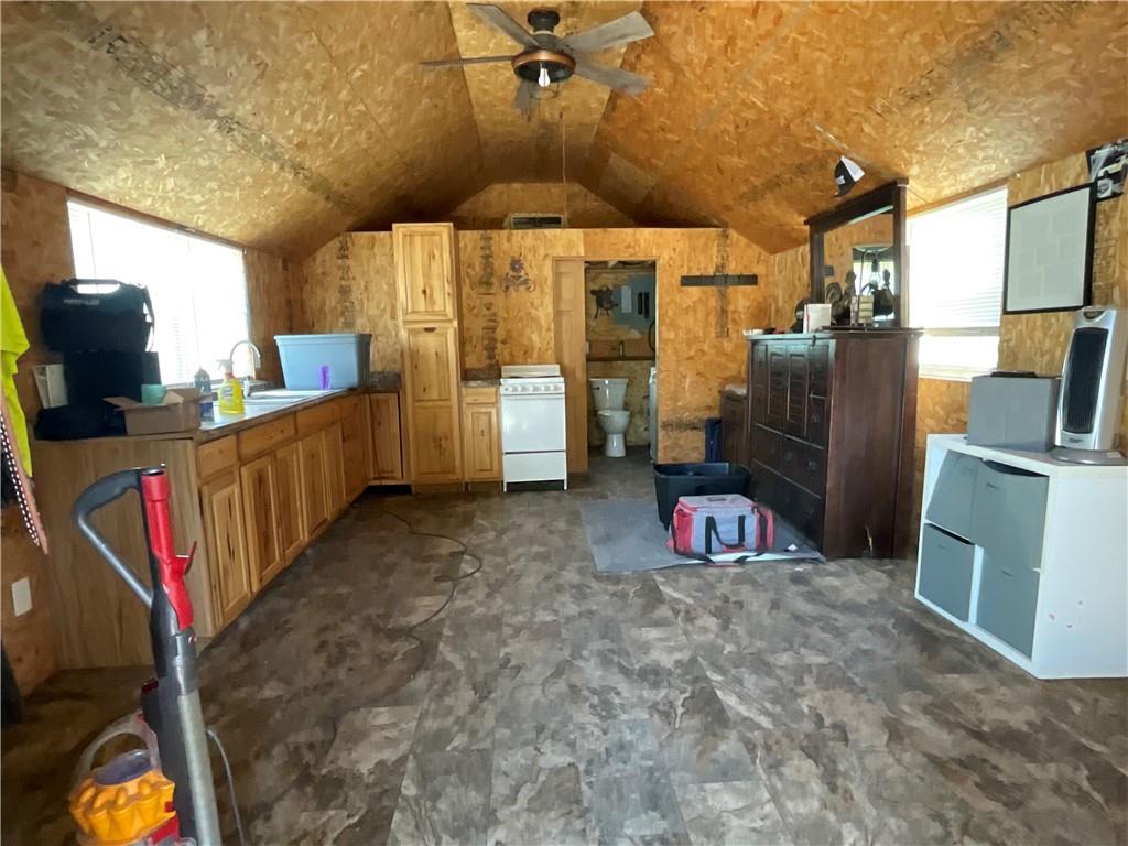 19383 Bottomview Road Property Photo 29