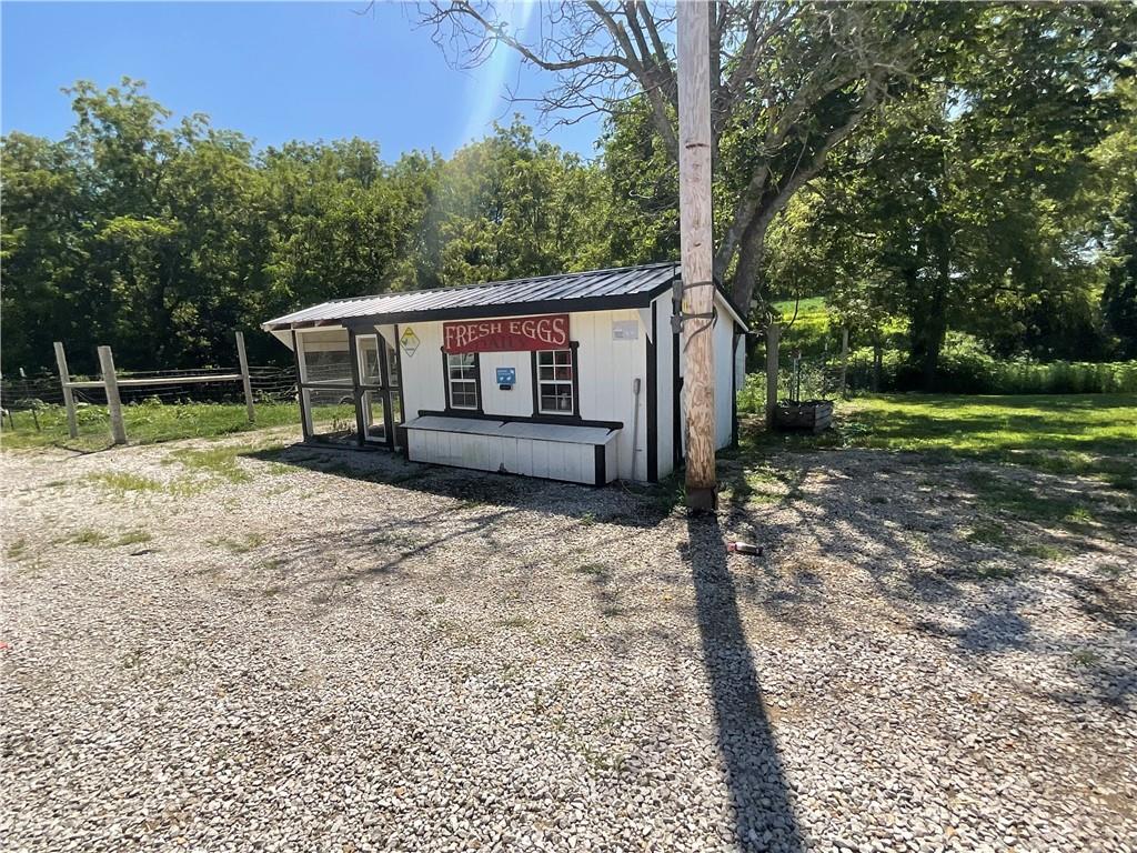 19383 Bottomview Road Property Photo 32