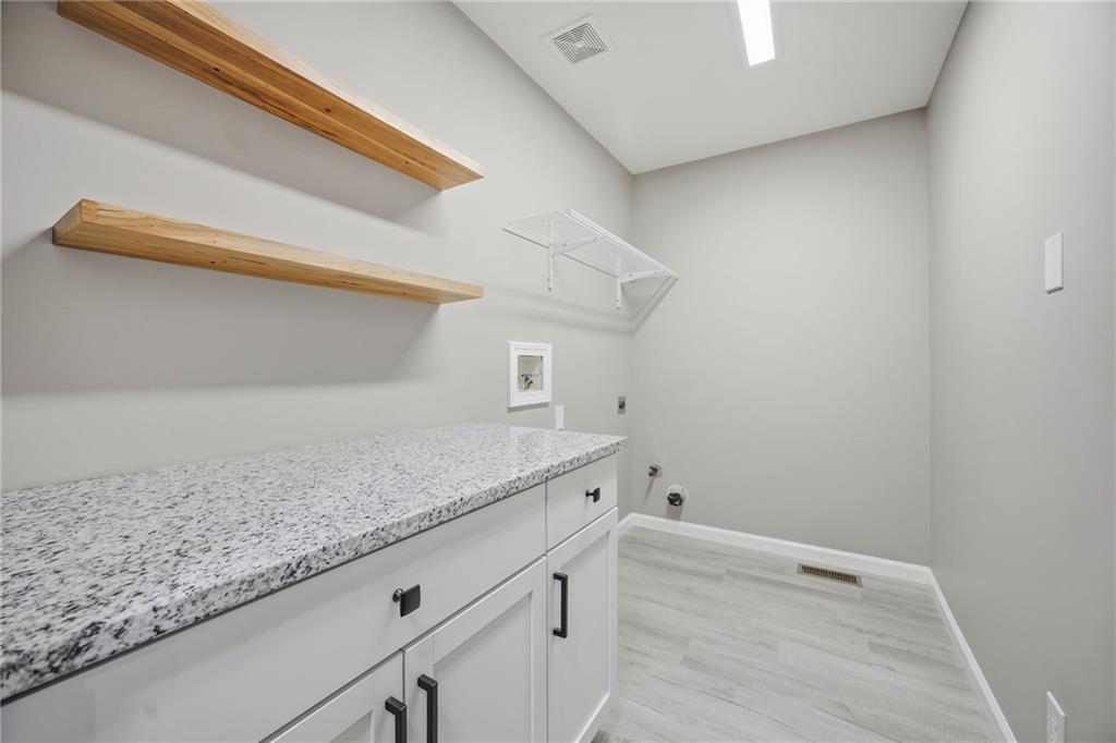 17409 Baxter Road Property Photo 13