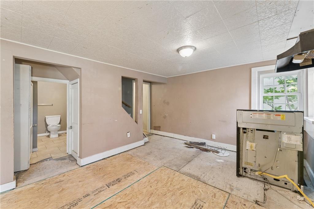 5234 Ne Barnes Avenue Property Photo 4