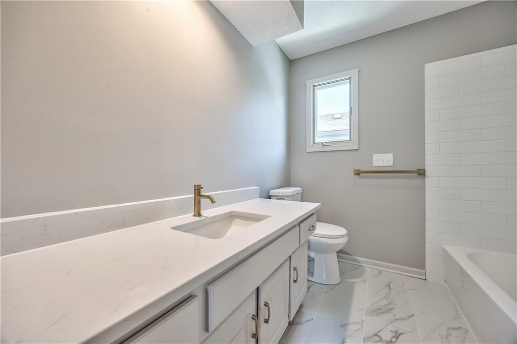 4512 W 90th Street Property Photo 34