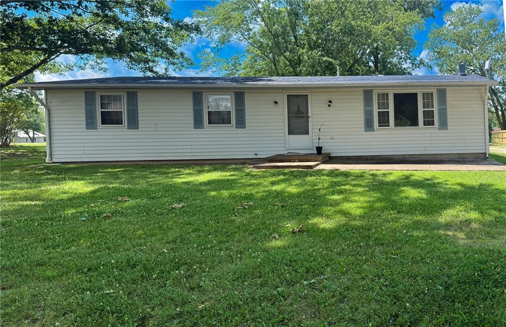 15788 S 1400 Road Property Photo 1