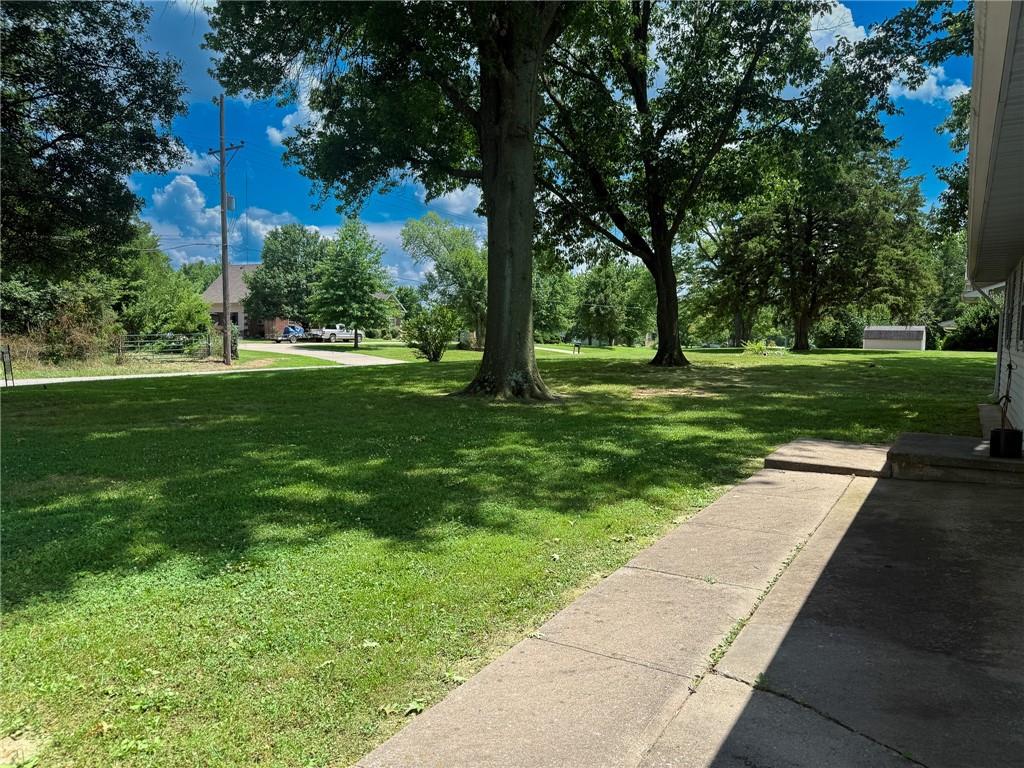 15788 S 1400 Road Property Photo 4