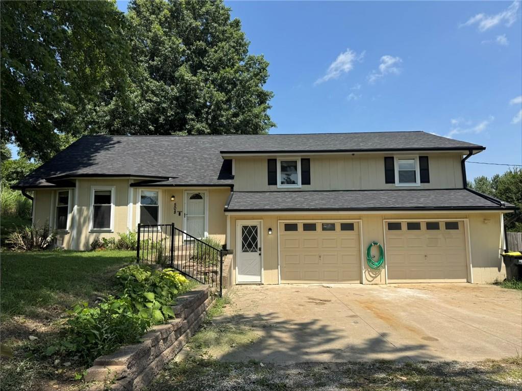 508 Maple Lane Property Photo 1