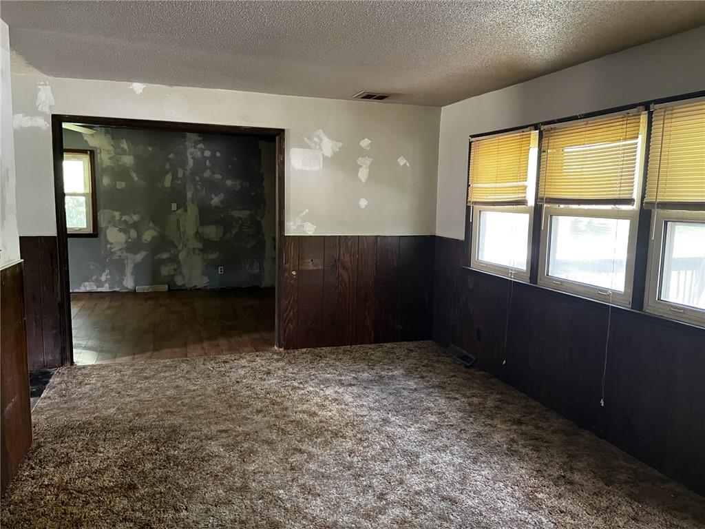 1204 Wornall Road Property Photo 3
