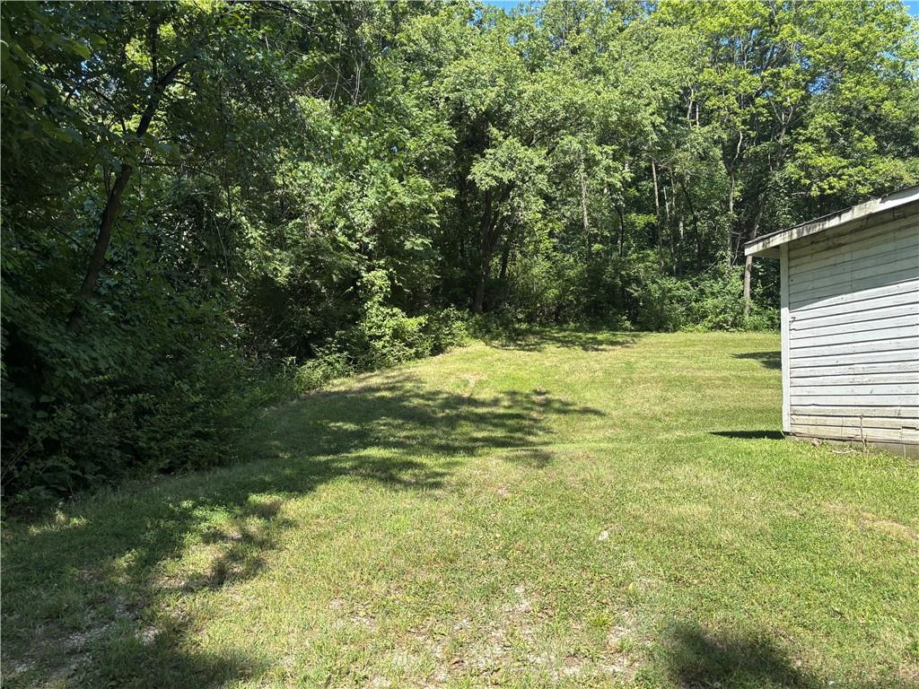 7035 Holliday Drive Property Photo 3