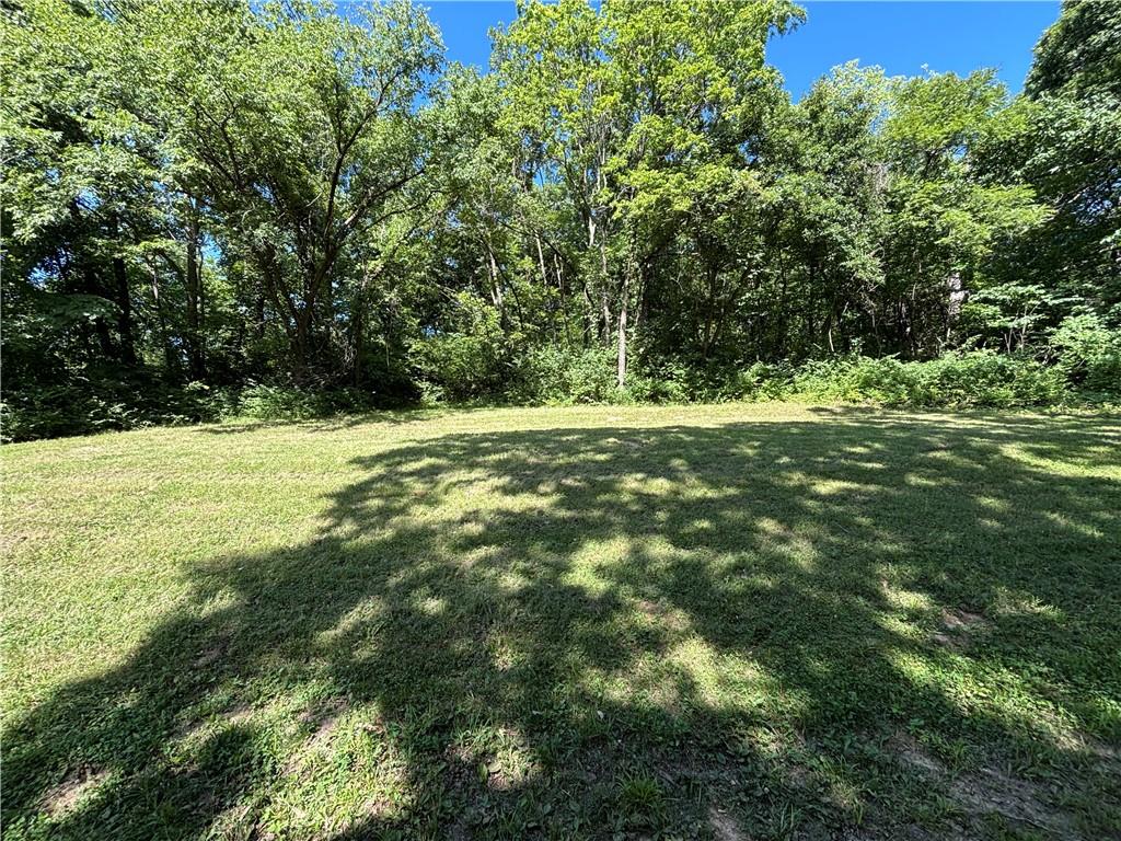 7035 Holliday Drive Property Photo 4