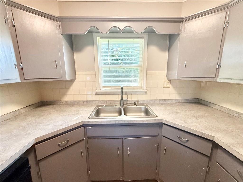 1300 N State Route 7 Highway Property Photo 8