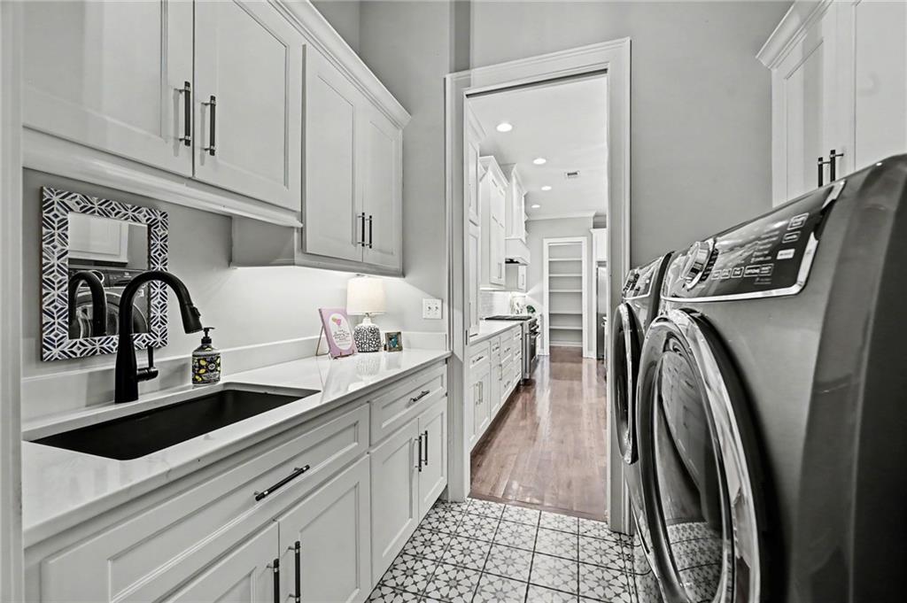 5207 Meadowbrook Parkway Property Photo 15