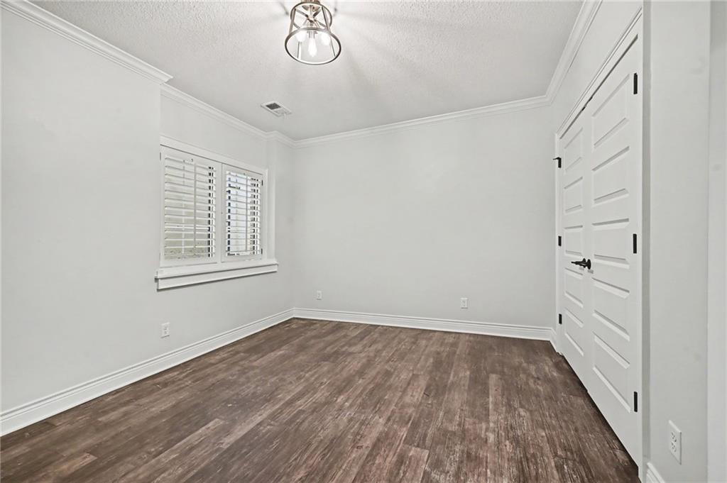 5207 Meadowbrook Parkway Property Photo 36