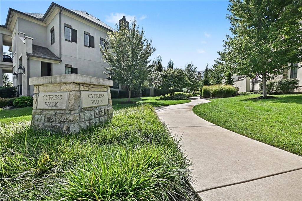 5207 Meadowbrook Parkway Property Photo 40