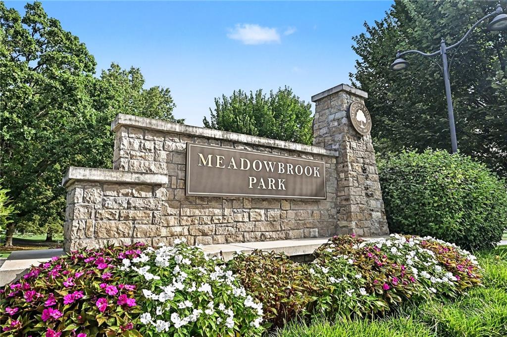 5207 Meadowbrook Parkway Property Photo 43