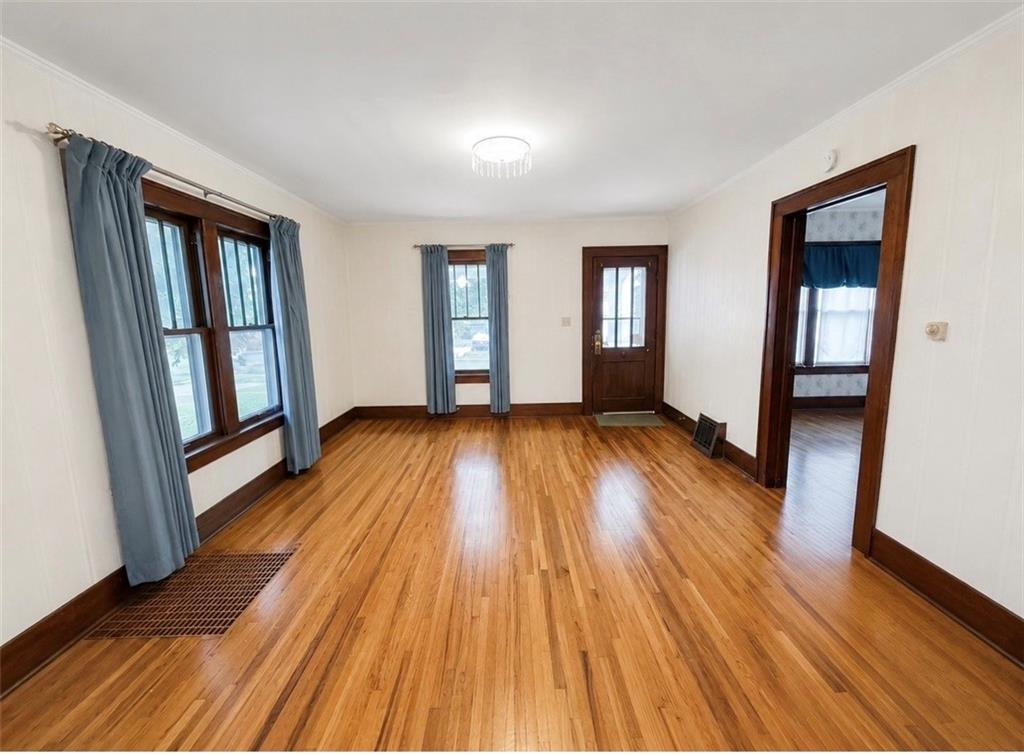 417 S Walnut Street Property Photo 7